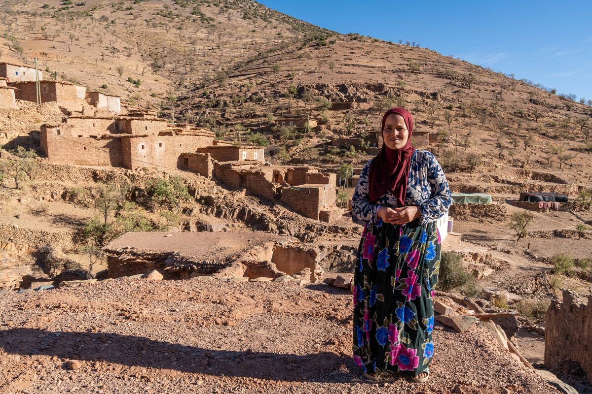 Fatima Ait Haddouch woont in de Chichaoua provincie en maakte van dichtbij de aardbeving mee. De schade is enorm.