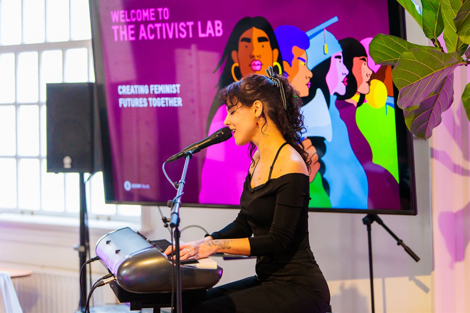 Lakshmi moved us with her angelical voice sharing personal songs about climate justice and the need to come into action.