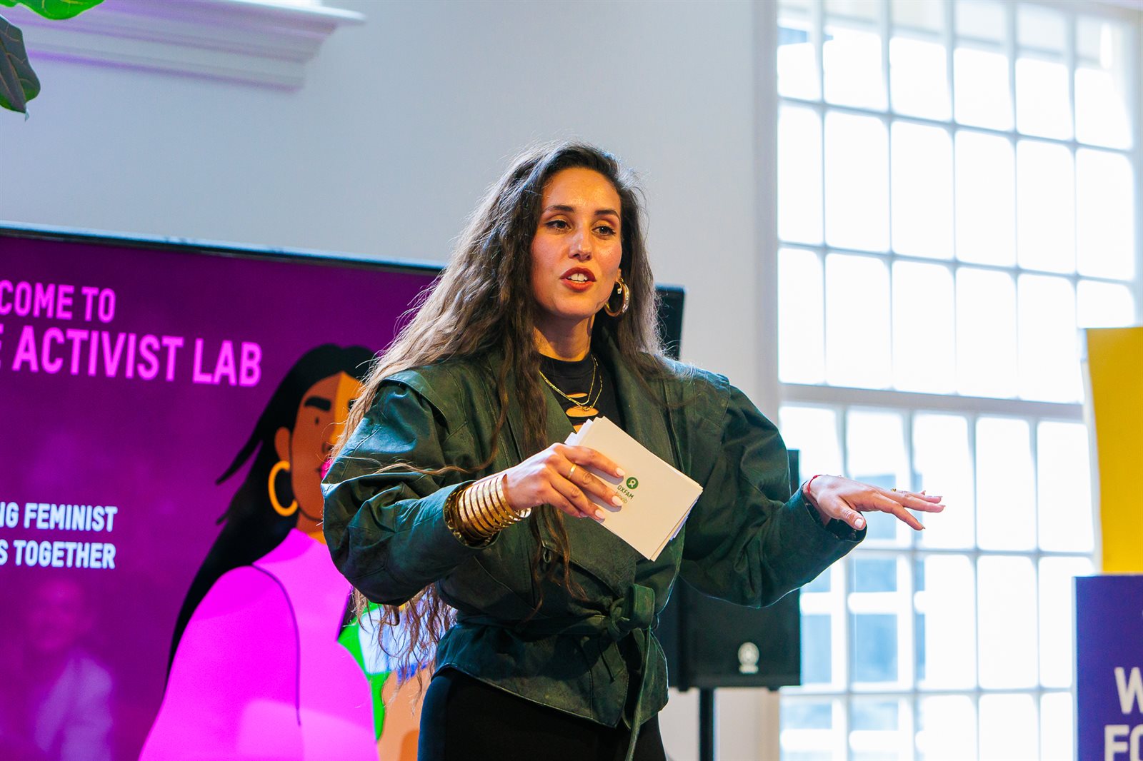 We are grateful to Nawa Sira van Sluijs who guided us through the day and moderated the panel talk with care.