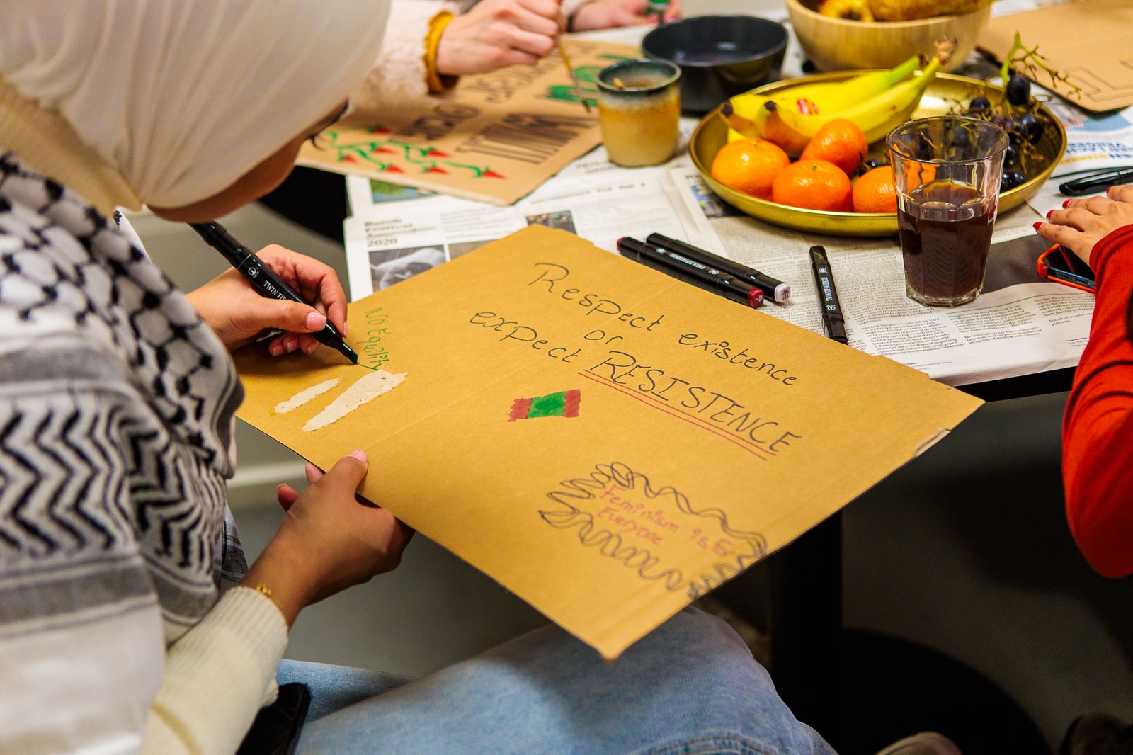 We saw many impactful protest boards throughout the building after the workshop by Feministas en Holanda!